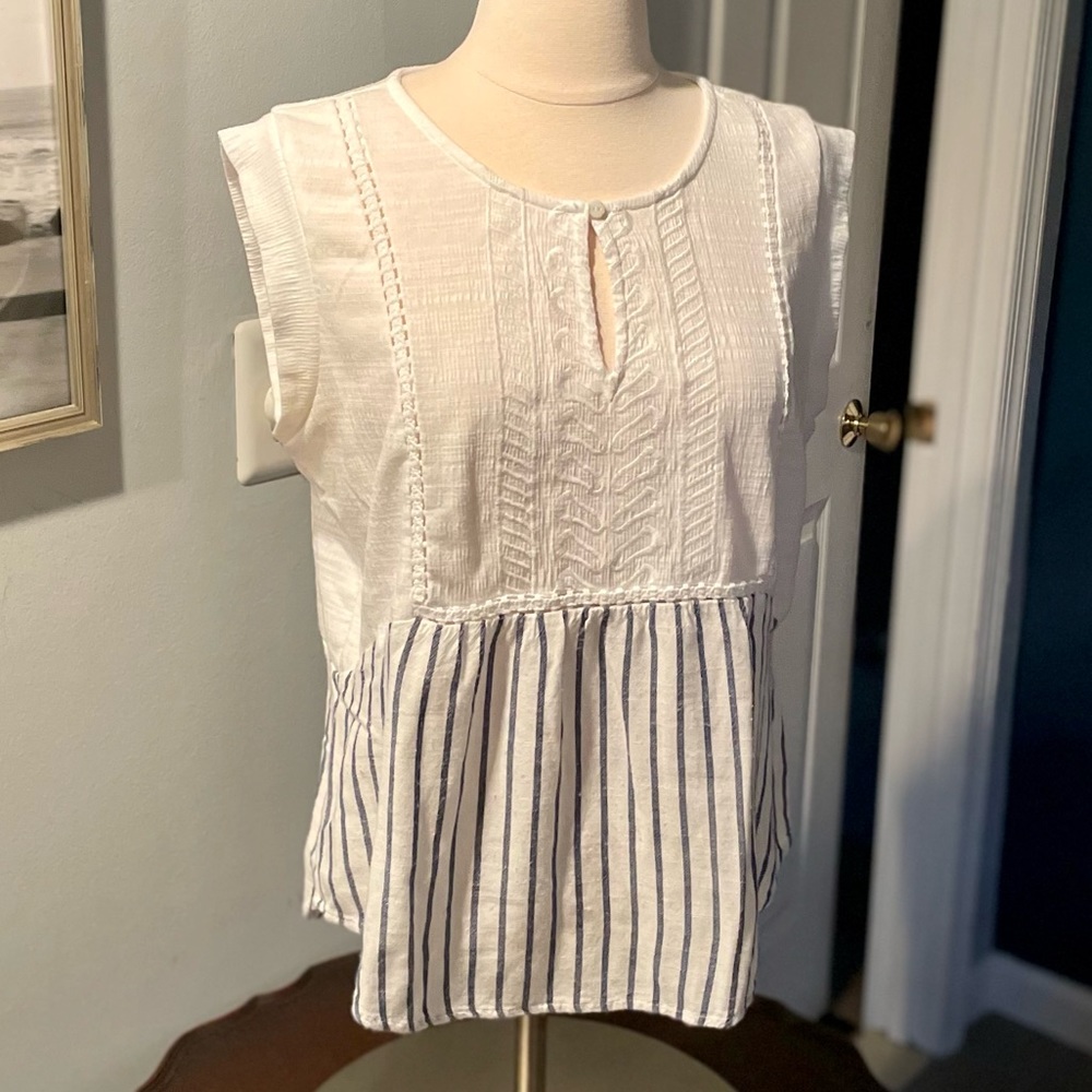 Skies Are Blue Feliciano Mixed Material Keyhole Knit Top